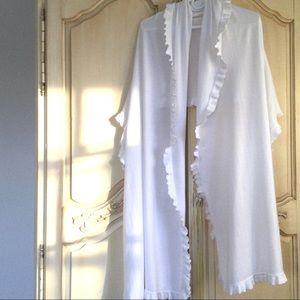 Lilly Pulitzer Classic White Savana Cotton Shawl